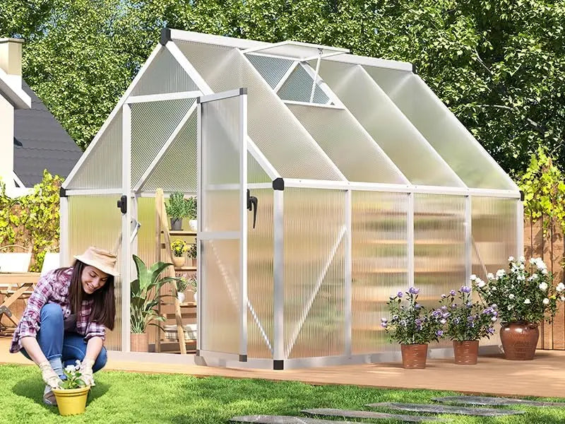 Polycarbonate Outdoor Greenhouse With Lockable Door And Adjustable Roof Vent